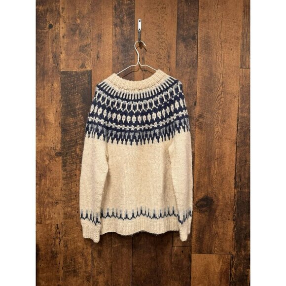 Vintage Nordic Sweater Style Pullover White Blue Knit - Picture 3 of 7